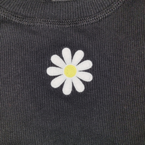 Kids Flower Top - Picture 2 of 3